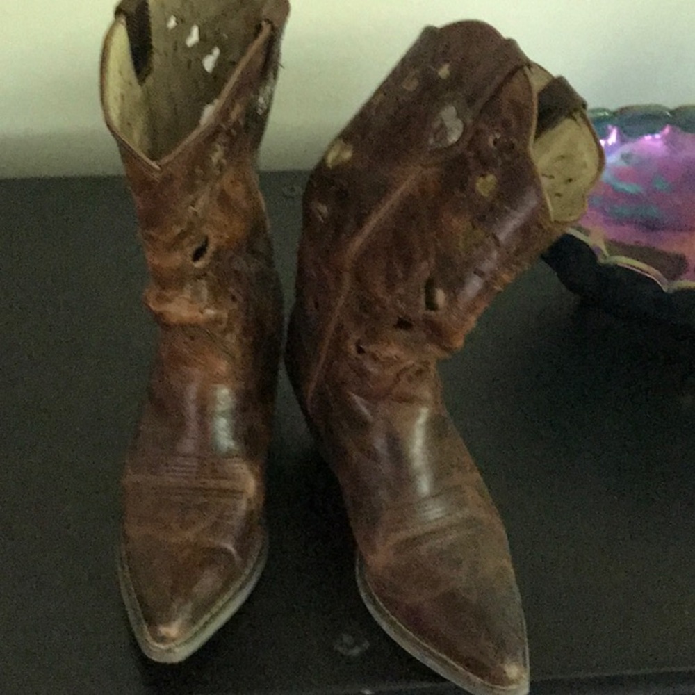 Ladies cowboy boots